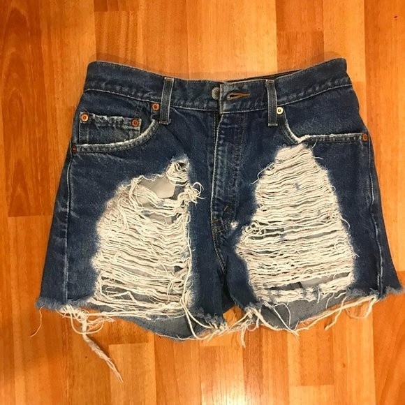 Unique Vintage Levi's 505 Distressed Shorts 30W
